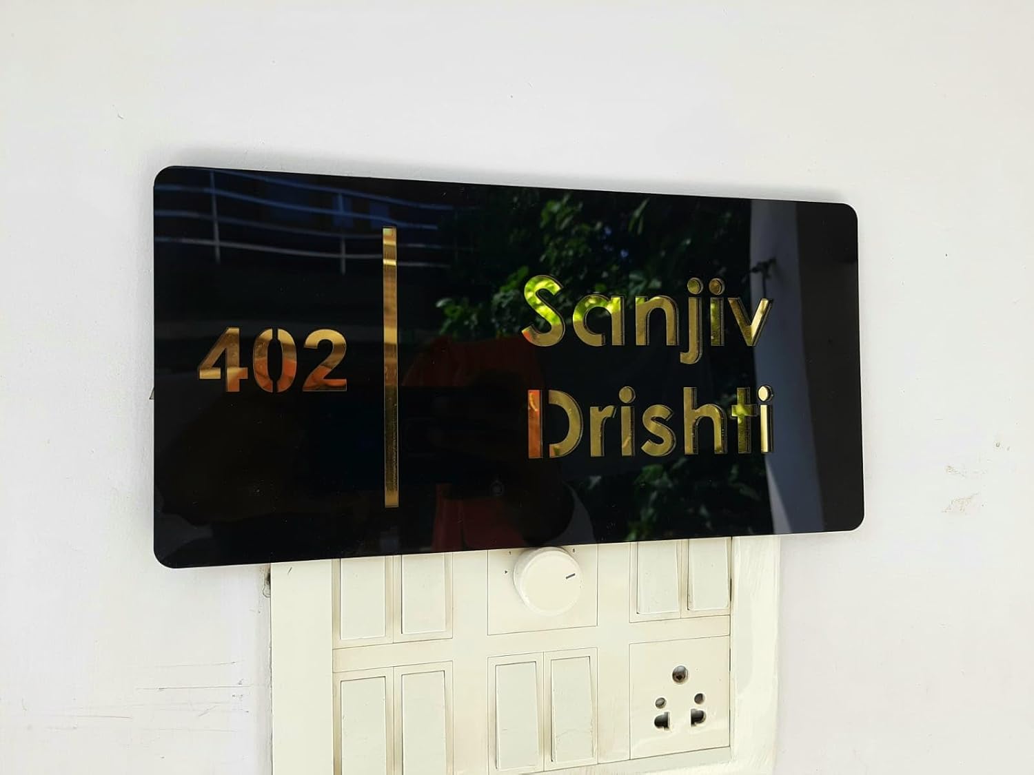 NestivaHome  Customized Self Adhesive Name Plate | Black & Gold Engraving Sheet with Vinyl Lettering| With Font Plate color Options | Name Plate For Home, Office & Outdoor Entrance 30x15 Cm | Black Color